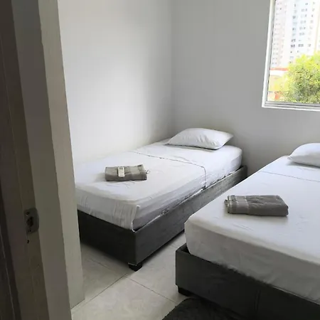 Luxury Apartment *